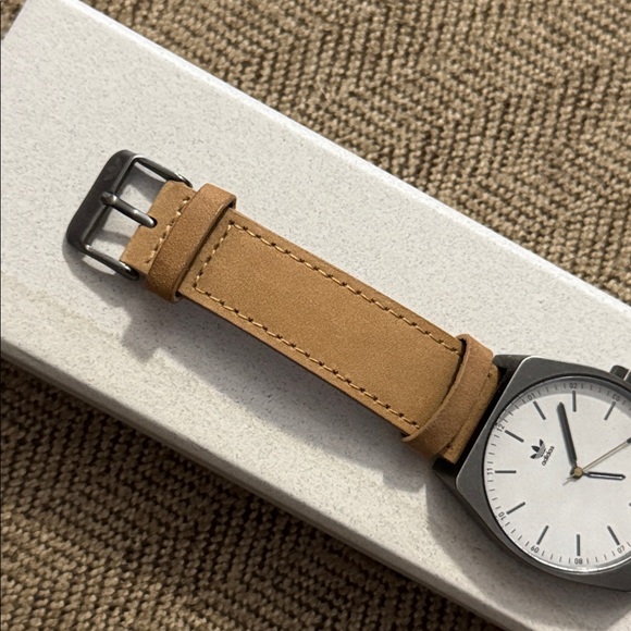 Adidas Process L1 watch - Picture 8 of 15